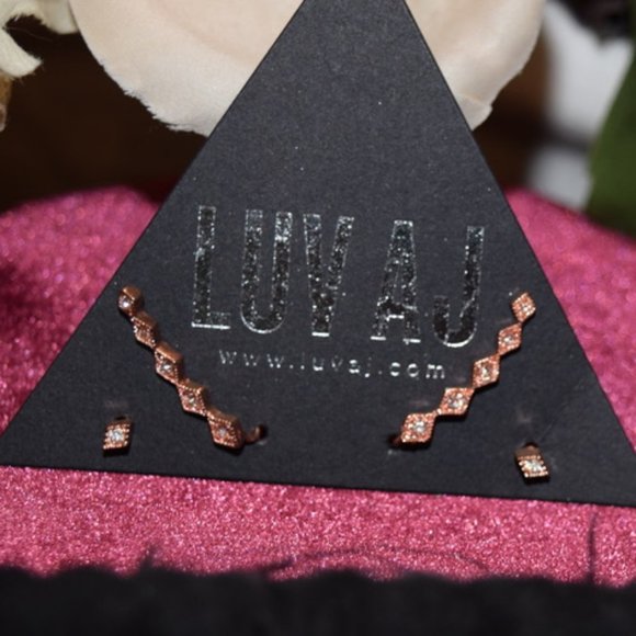3 for 30 ~ LUV AJ Rose Gold with Pink Crystal Crawler earrings NWT - Picture 1 of 5